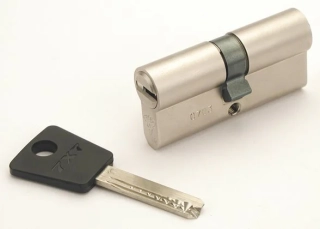 Bezpečnostní cylindrická vložka MUL-T-LOCK 7X7 oboustranná 30 x 60 mm